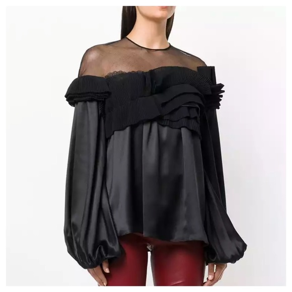 The LONNABRYY Black Silky Top - Picture 2 of 6